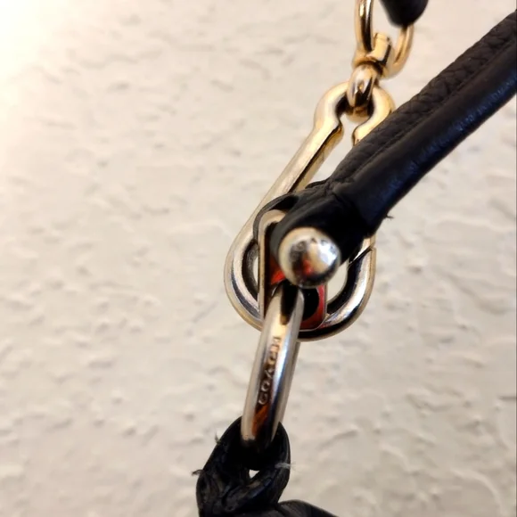 Coach Large Pebbled Leather Scout Hobo Bag - Picture 10 of 16